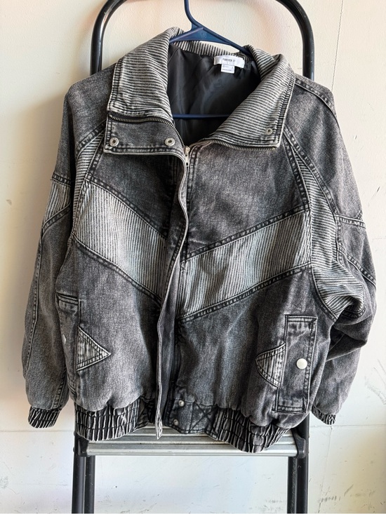 Forever 21 Jackets & Blazers - Forever 21 Black Washed Denim Bomber Jacket